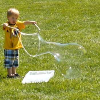 چگونه می توان حباب بزرگ درست کرد